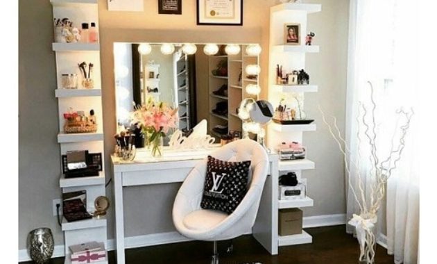 15 Fantastic Vanity Mirror with Lights for Bedroom Ideas