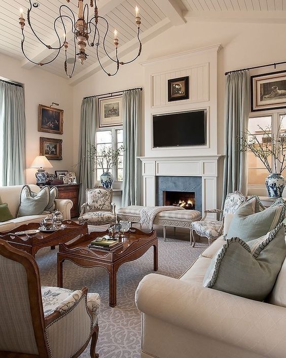25+ Most Beautiful Traditional Living Room Decorating Ideas You'll Love